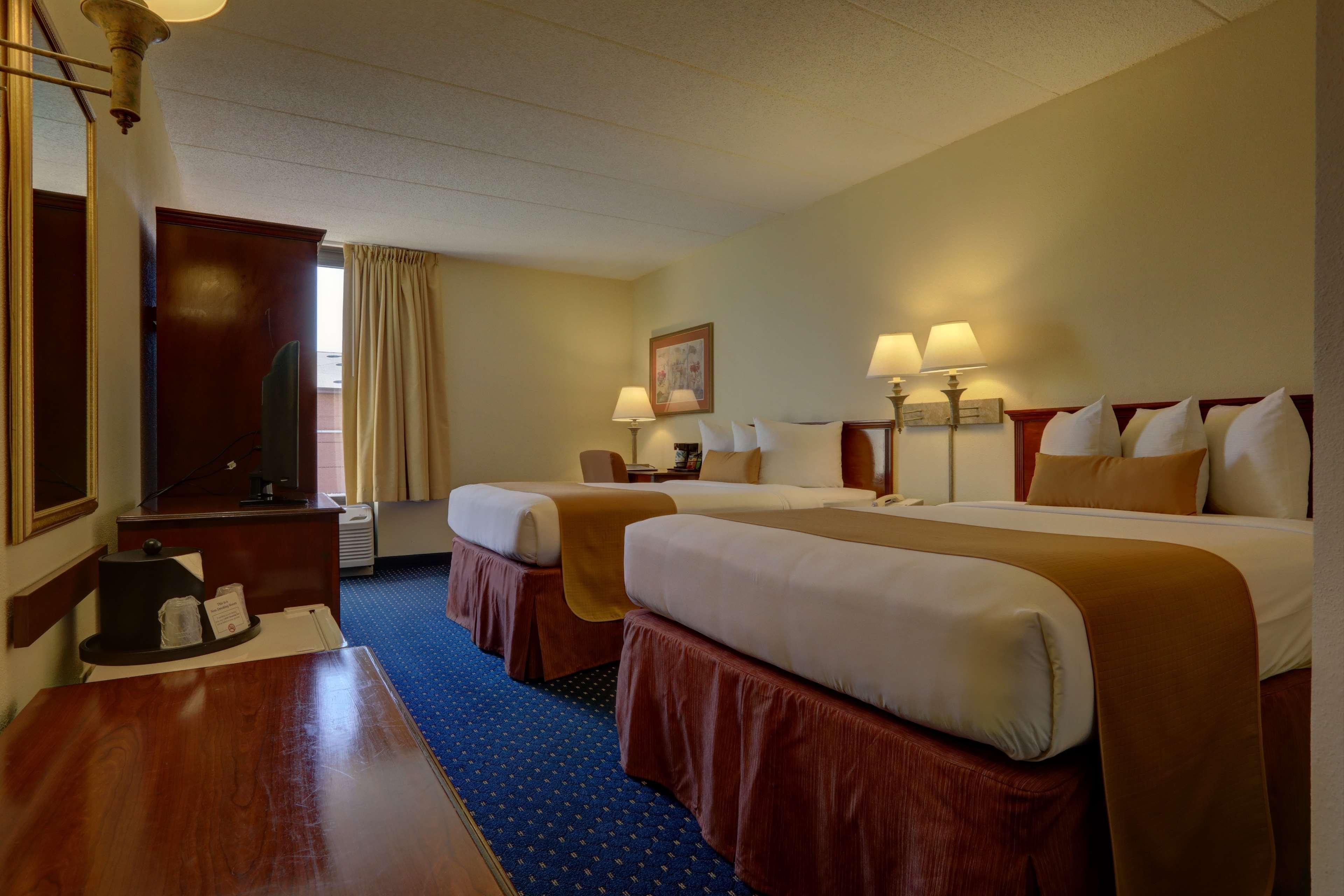 Best Western Plus North Odessa Inn & Suites Esterno foto